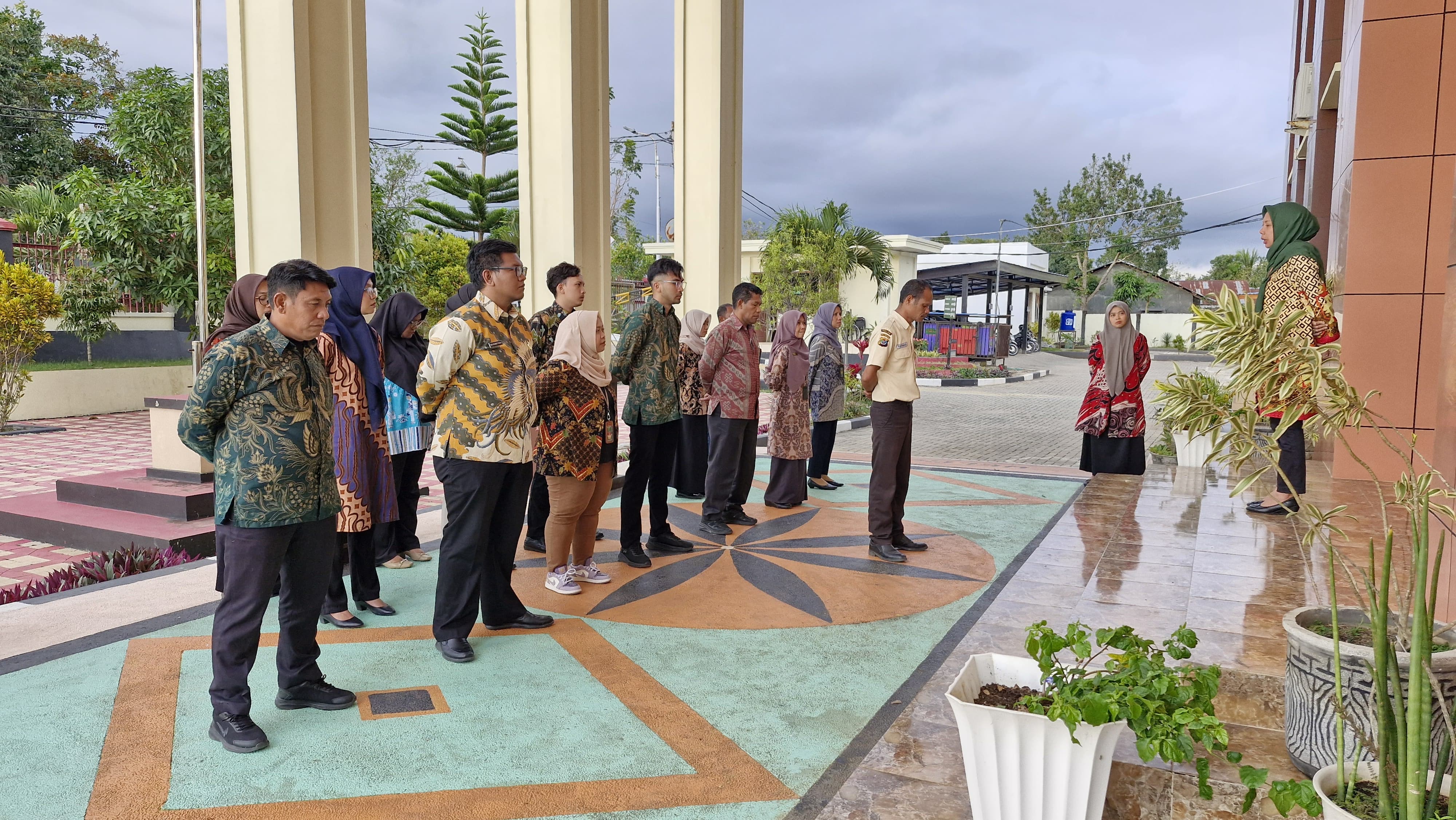 Apel Sore Rutin Pengadilan Agama Soe, Semangat Konsolidasi Menuju ZI-WBK/WBBM (25/07/2025)